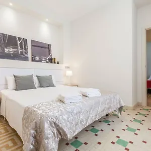 T2, Tirso De Molina, Luminoso Y Tranquilo Apartment Seville